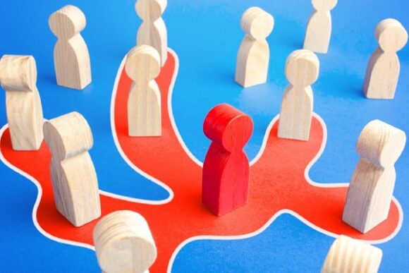 Jak rozprzestrzenia się COVID-19