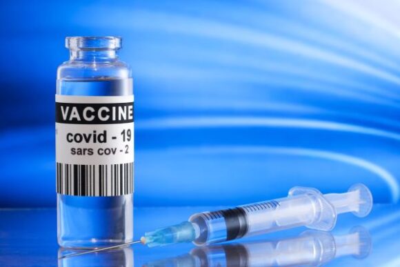 Amerykańska Agencja ds. Żywności i Leków wydała zezwolenie na stosowanie szczepionki Moderna na Covid-19