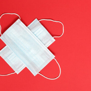 SARS-CoV-2 i potencjalna transmisja w powietrzu