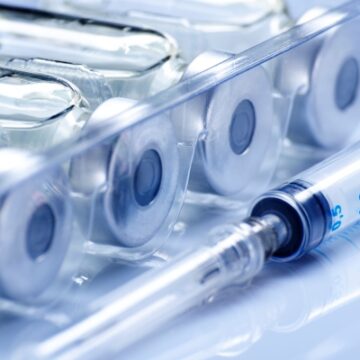 Jak działa szczepionka mRNA na COVID-19