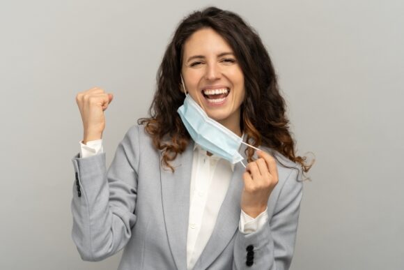 Odsetek populacji osób dorosłych w pełni zaszczepionych na Covid-19 w państwach członkowskich UE / EOG