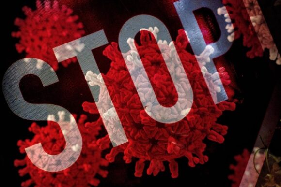 Jak odporność u osób po zaszczepieniu się przeciw COVID-19 różni się od odporności ozdrowieńców?