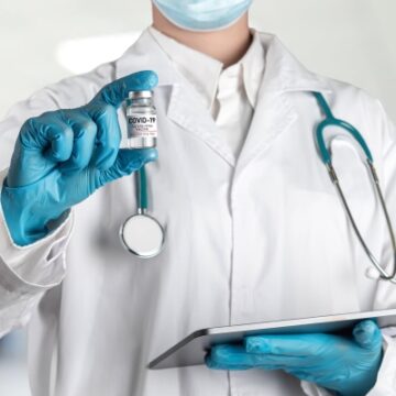 Nuvaxovid – szczepionka na COVID-19, zatwierdzona dla osób dorosłych w UE