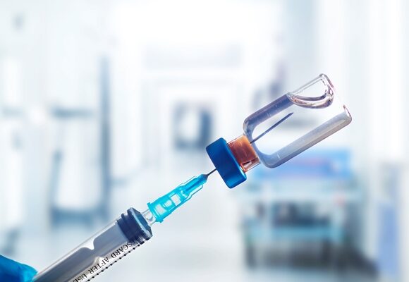 Evusheld – lek na Covid-19 dopuszczony do stosowania w Unii Europejskiej